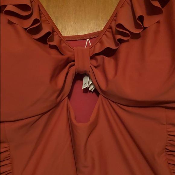 Charming Ruffled One Piece Swimsuit - Rust - Picture 3 of 4